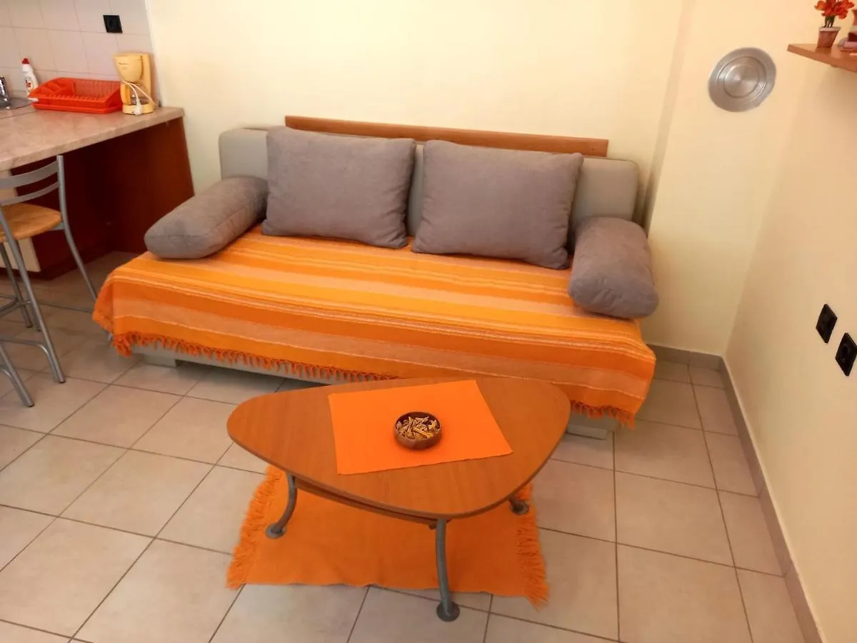 Apartment Medak Cres