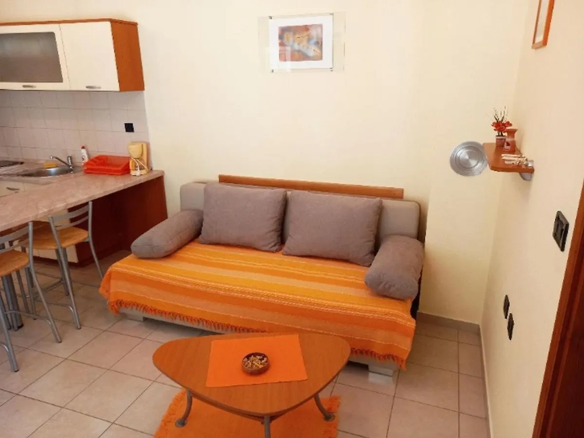 Apartment Medak Cres 0*,  Croatia